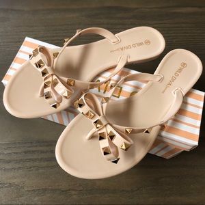 NWB! Nude with gold stud Wild Diva Sandals 🔥🔥🔥